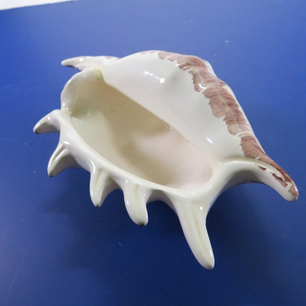 Ceramic Sea Shell Dish - Planter Lambis Lambis Spider Conch excellent condition